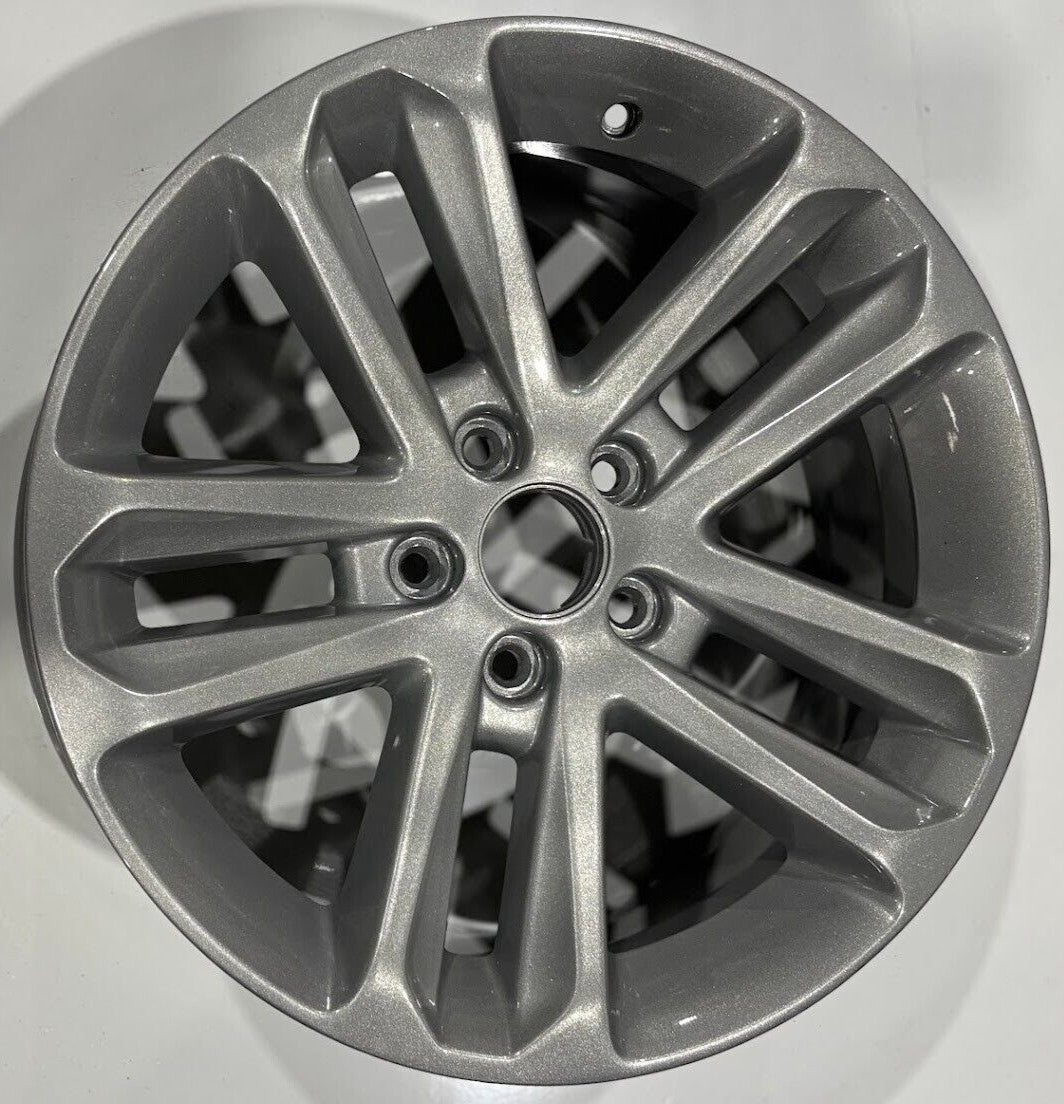 18" x 8" Ford Explorer 2011-2017 Silver 3859 Alloy OEM Wheel Rim