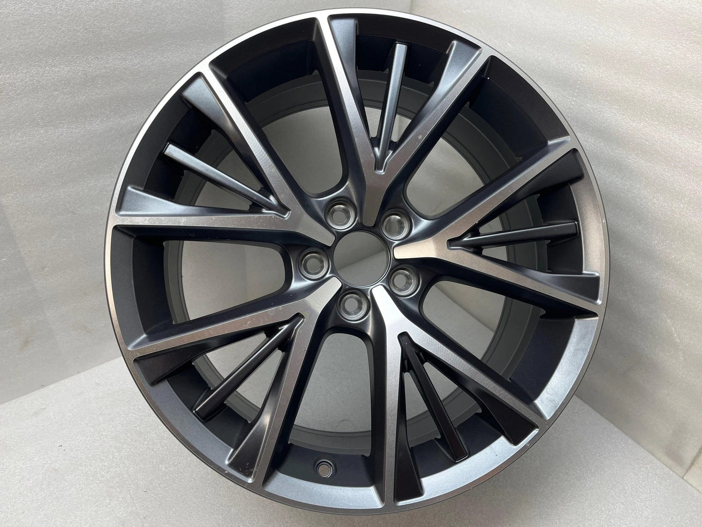19" x 8.5" Volvo V90 S90 2017 2018 2019 2020 2021 Factory OEM Wheel Rim 70477