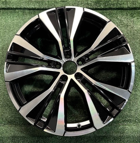 20" x 8" Volvo XC60 2022 2023 2024 2025 Factory OEM Wheel Rim 95244 70518