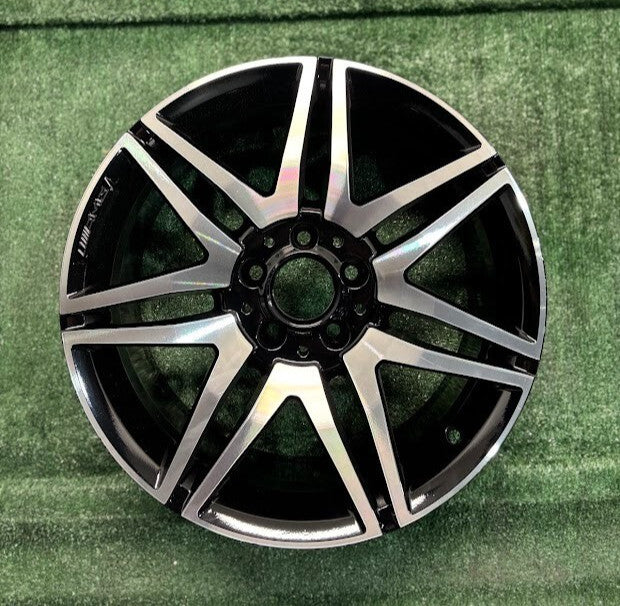 18x8.5 Rear Mercedes Benz C250 C300 C350 AMG 2013 2014 2015 OEM Wheel Rim 85270