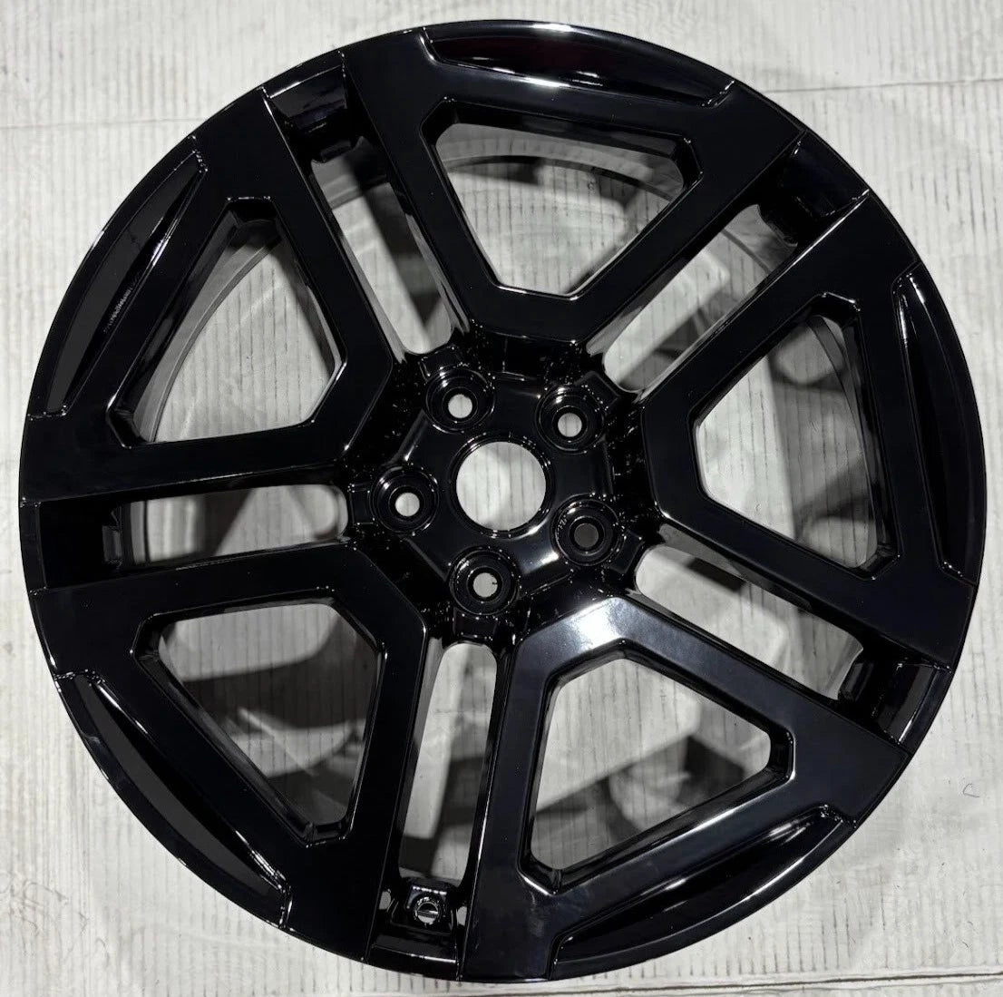 20" x 7.5" Kia Telluride 2023 2024 2025 Alloy Factory OEM Wheel Rim 74721 95516