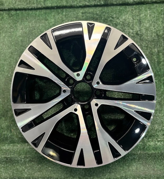 18 x 7.5 Mercedes Benz GLA250 2024 2025 Factory OEM Wheel Rim A2474015000 85931