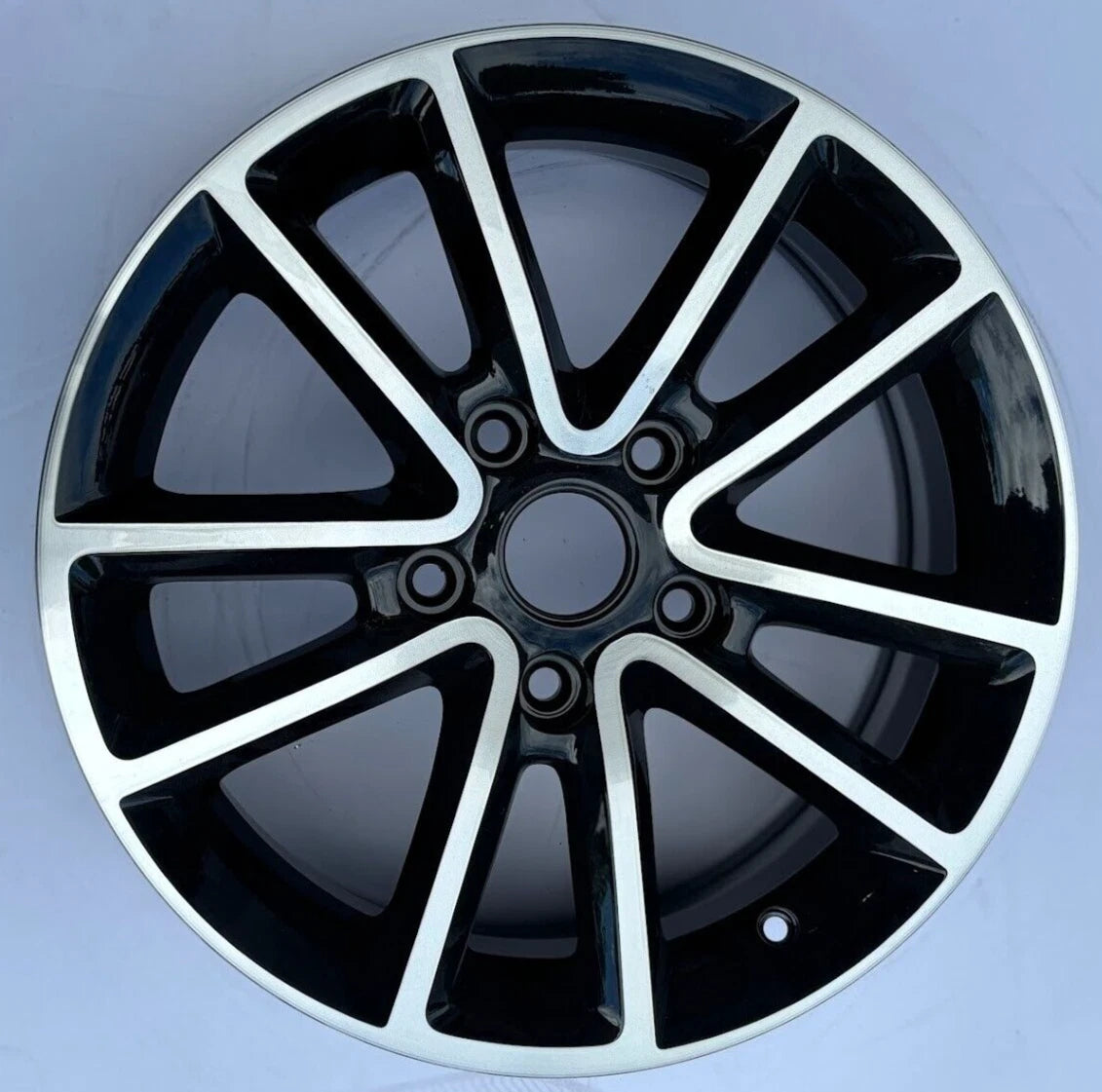 17" x 6.5" Dodge Journey Grand Caravan 2011-2020 Factory OEM Wheel Rim 2399