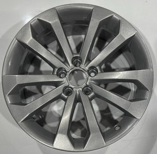 18" x 8" Audi Q5 2013 2014 2015 2016 2017 58917 Factory OEM Wheel Rim Silver