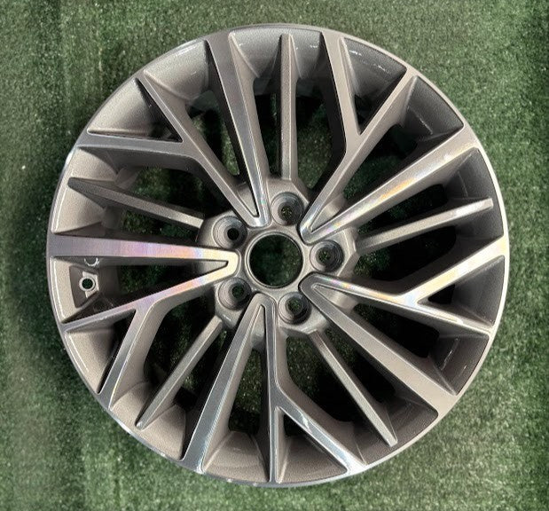 18" x 7" Hyundai Tucson W/ TPMS Slot 2019 2020 2021 OEM Wheel Rim 52910D3340