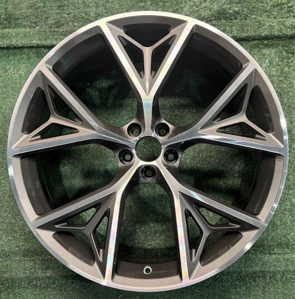 Audi SQ8 22 inch OEM wheel