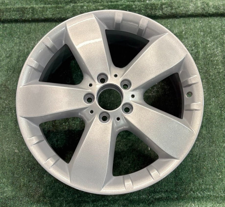 18" x 8" Silver Factory OEM Wheel Rim 2006 2007 Mercedes Benz ML500 A1644010302