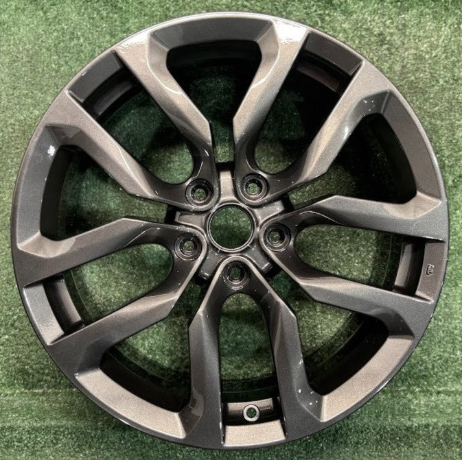 18" x 8" FRONT Nissann 370z 2010 2011 2012 2013-2020 Factory OEM Wheel Rim 62545