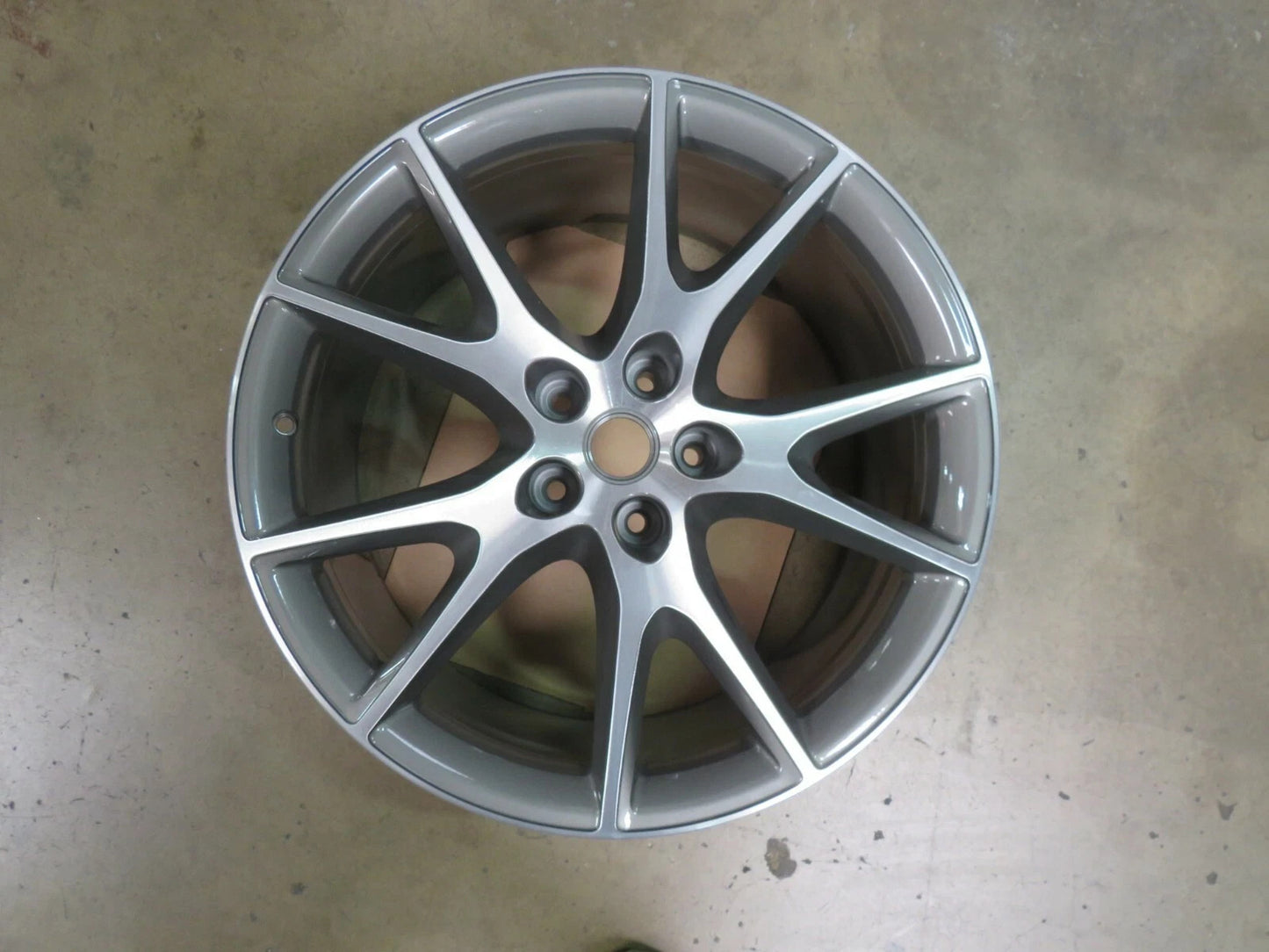 20" x 8" FRONT Ferrari California 2010 2011 2012 Factory OEM Wheel Rim 98221