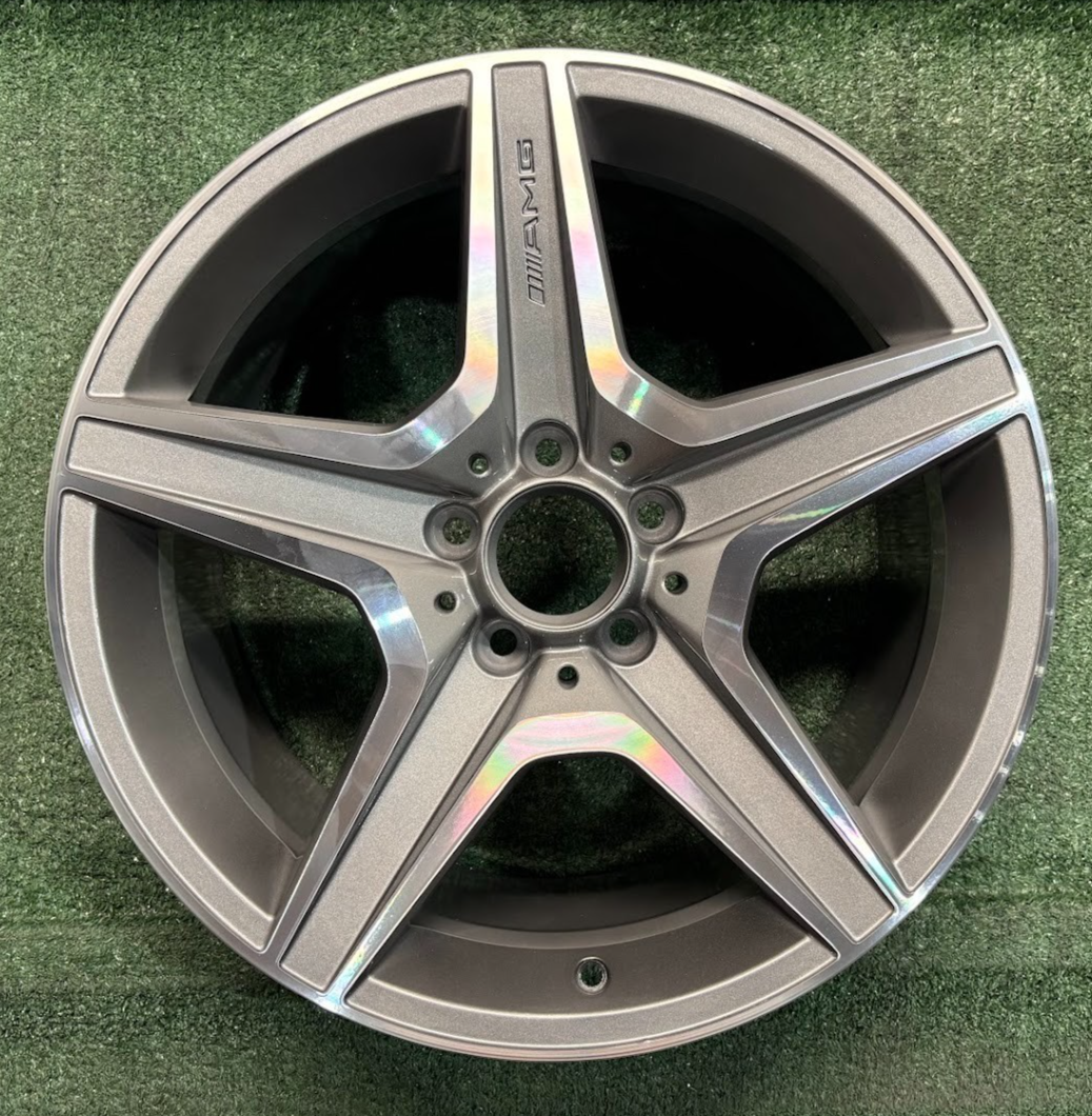 18" x 9" FRONT Mercedes E63 2010 2011 Factory OEM Wheel Rim 85133