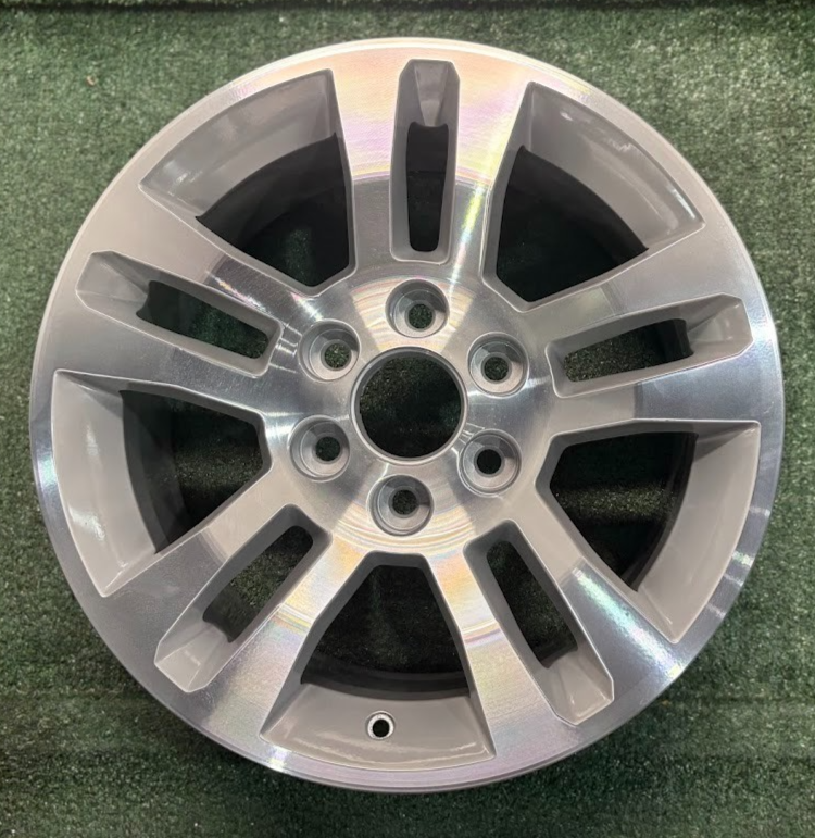 18" x 8.5" Chevrolet GMC 1500 Silverado Sierra Tahoe 2014-2020 Factory Wheel Rim